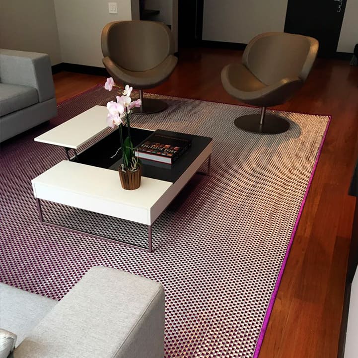 Tapetes de seda y metal