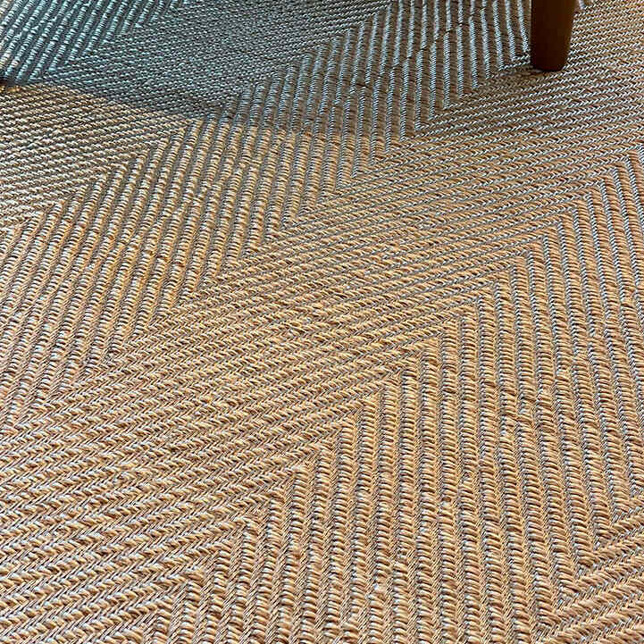 Tapetes de seda y metal