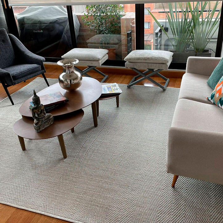 Tapetes de seda y metal