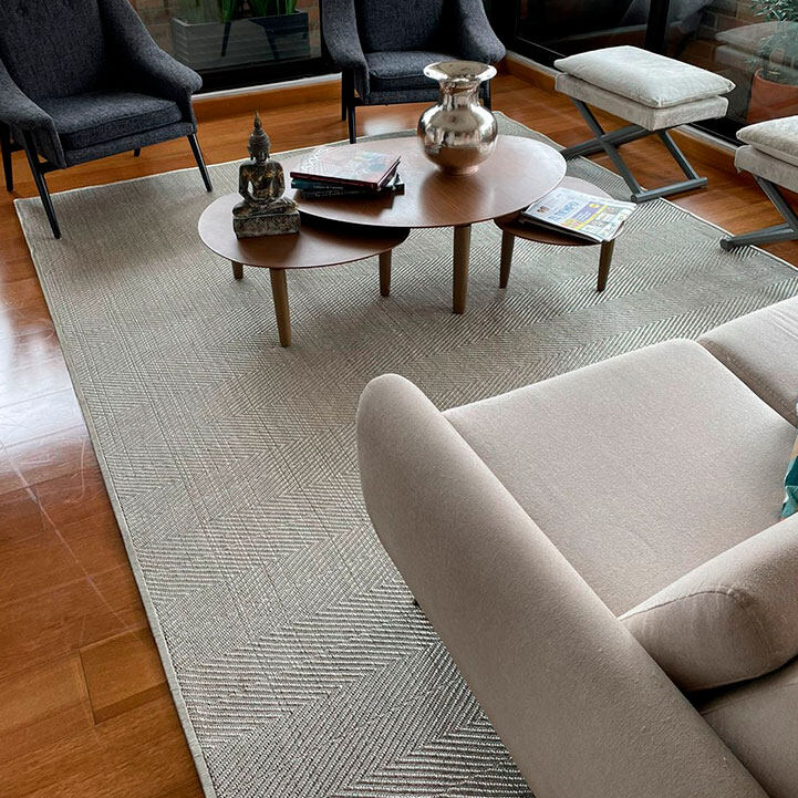 Tapetes de seda y metal