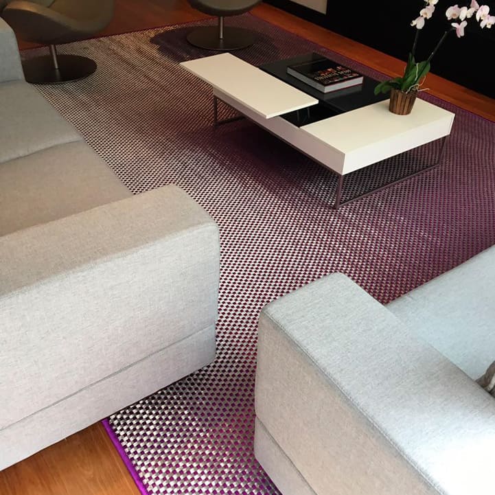 Tapetes de seda y metal