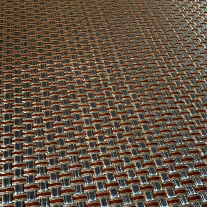 Tapetes de seda y metal