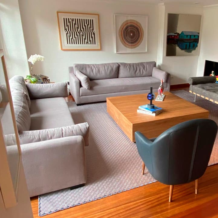 Tapetes de seda y metal